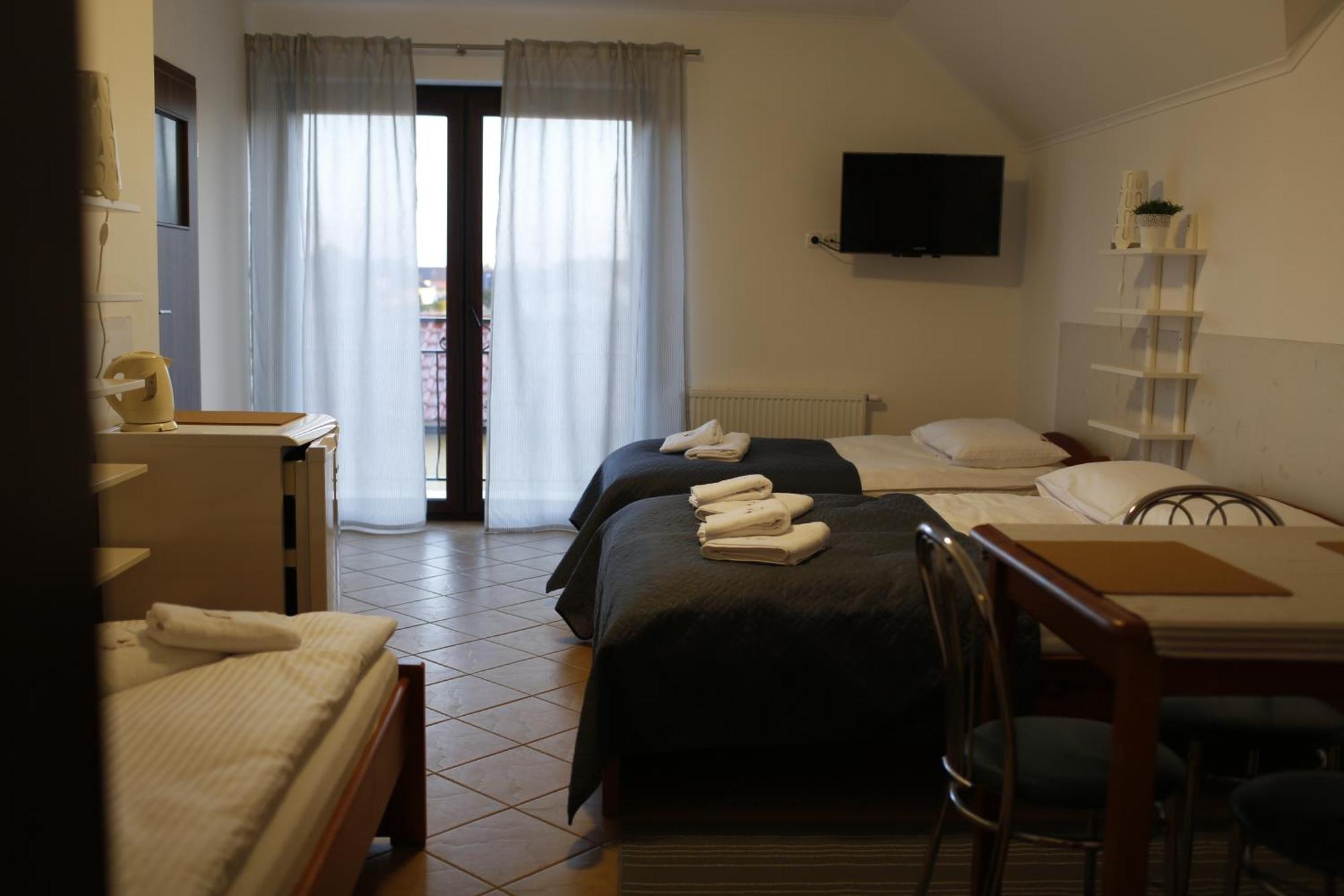 Malinowe Lato Apartment Гжибово Стая снимка
